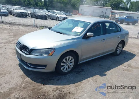 2013 Volkswagen Passat 2.5L S из США, поврежденный, VIN 1VWAP7A33DC075407